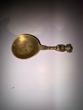 Lincoln imp vintage brass caddy spoon Ornate

Spoon
